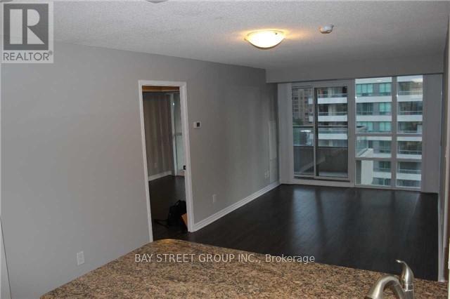 917 - 35 Hollywood Avenue, Toronto, Ontario  M2N 0A9 - Photo 4 - C12553730
