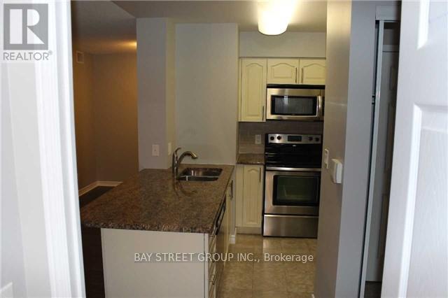 917 - 35 Hollywood Avenue, Toronto, Ontario  M2N 0A9 - Photo 5 - C12553730