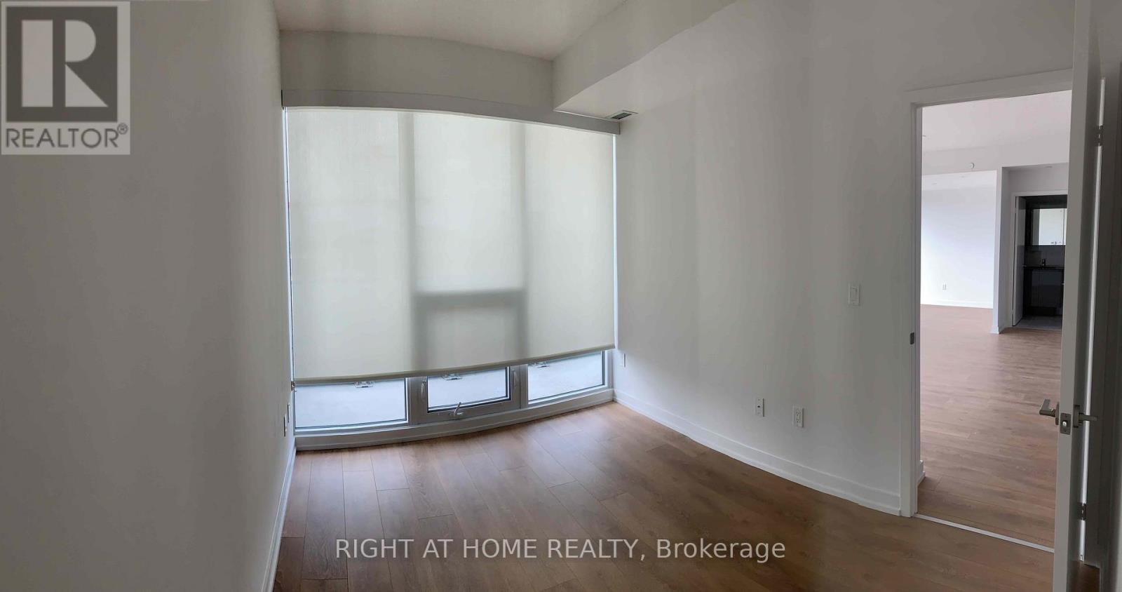 1012 - 115 Mcmahon Drive, Toronto, Ontario  M2K 2X9 - Photo 3 - C12553734