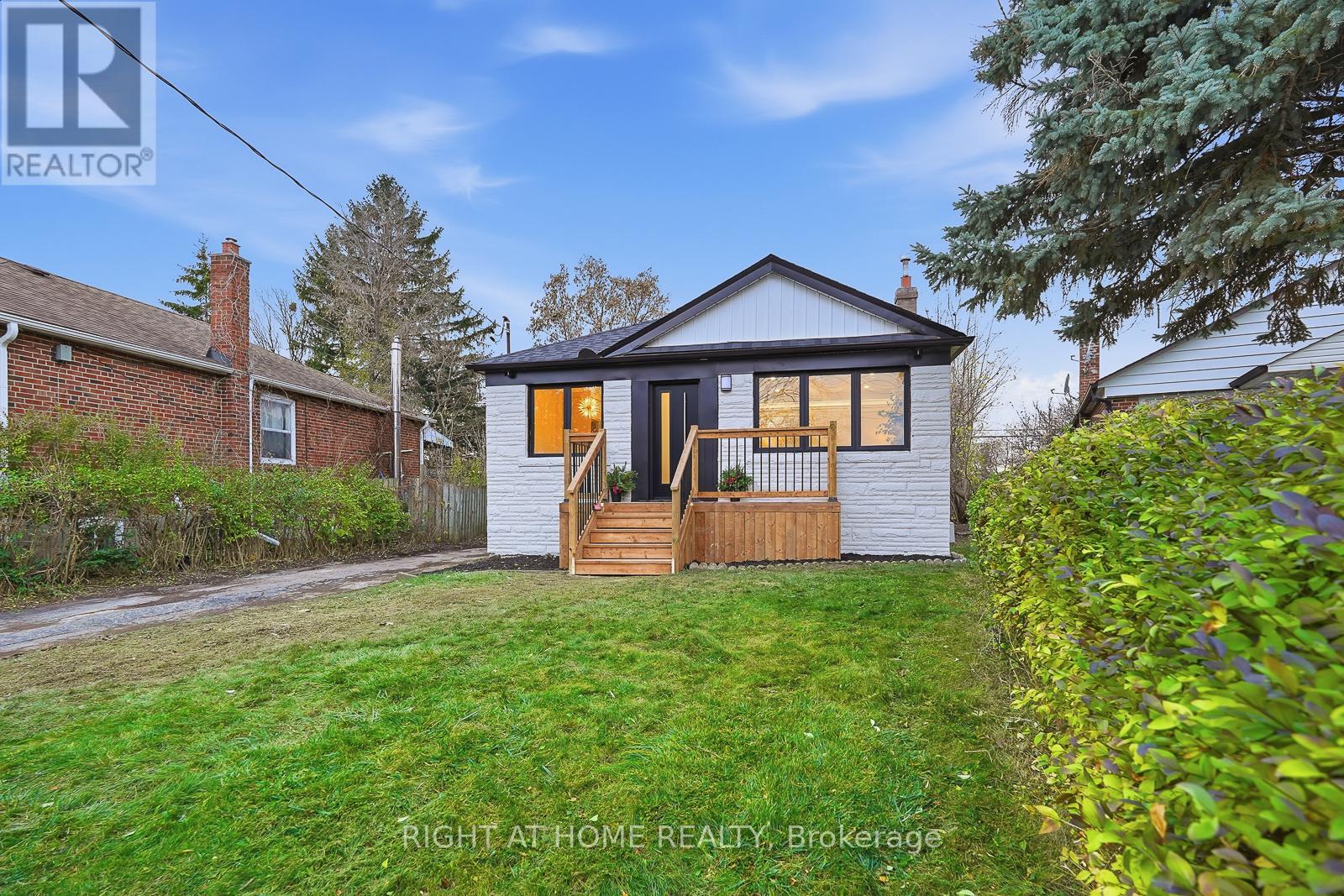 162 Tower Drive, Toronto, Ontario  M1R 3P5 - Photo 3 - E12553754