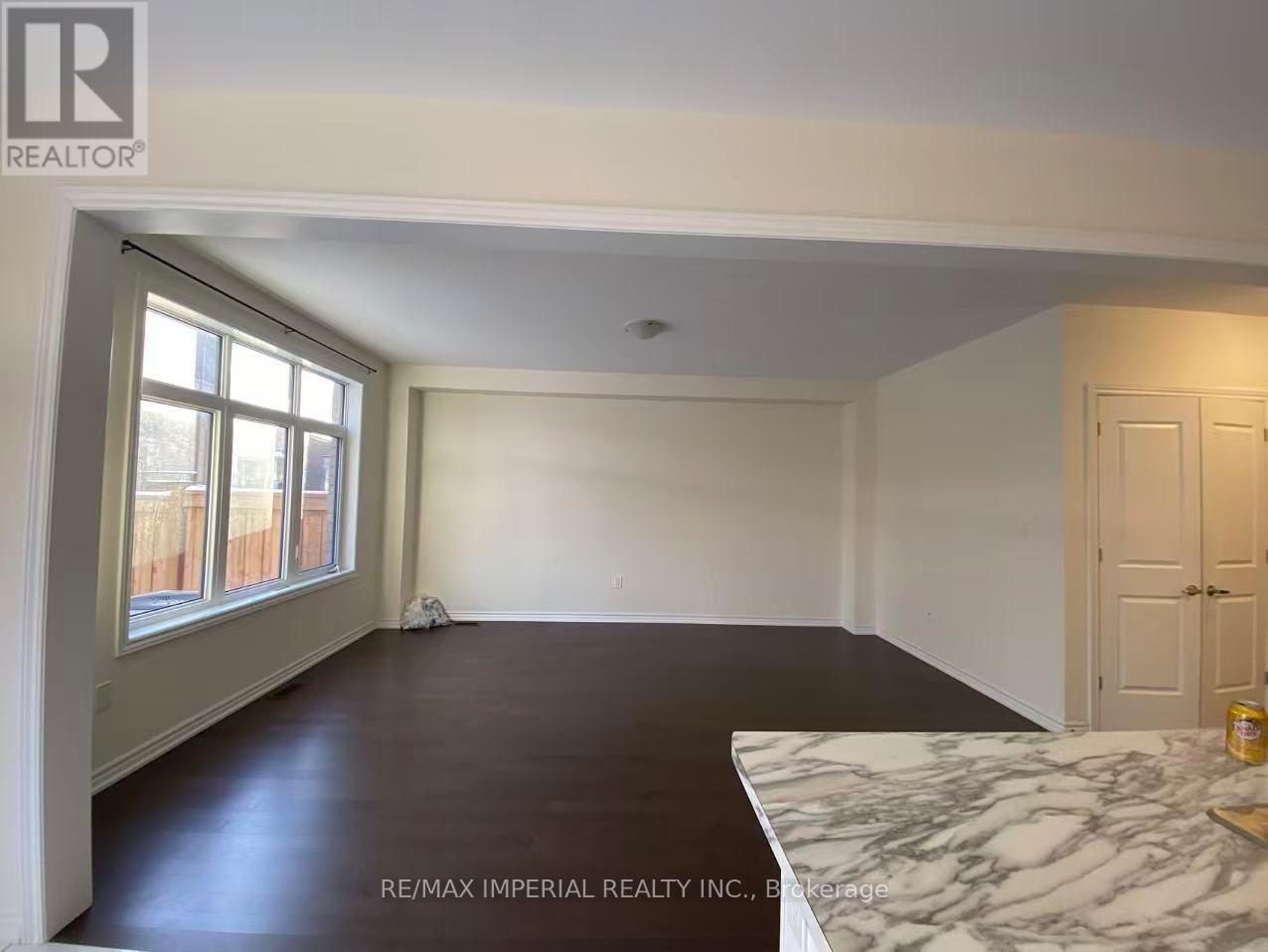 23 Bowline Vista, East Gwillimbury, Ontario  L9N 1K4 - Photo 2 - N12553746