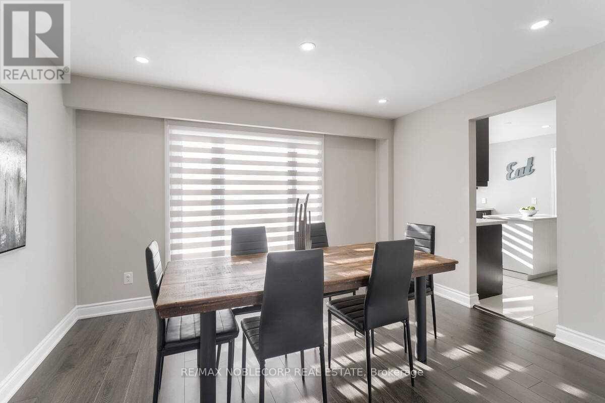 Upper Level - 17 Mikado Crescent, Brampton, Ontario  L6S 3R3 - Photo 7 - W12553748