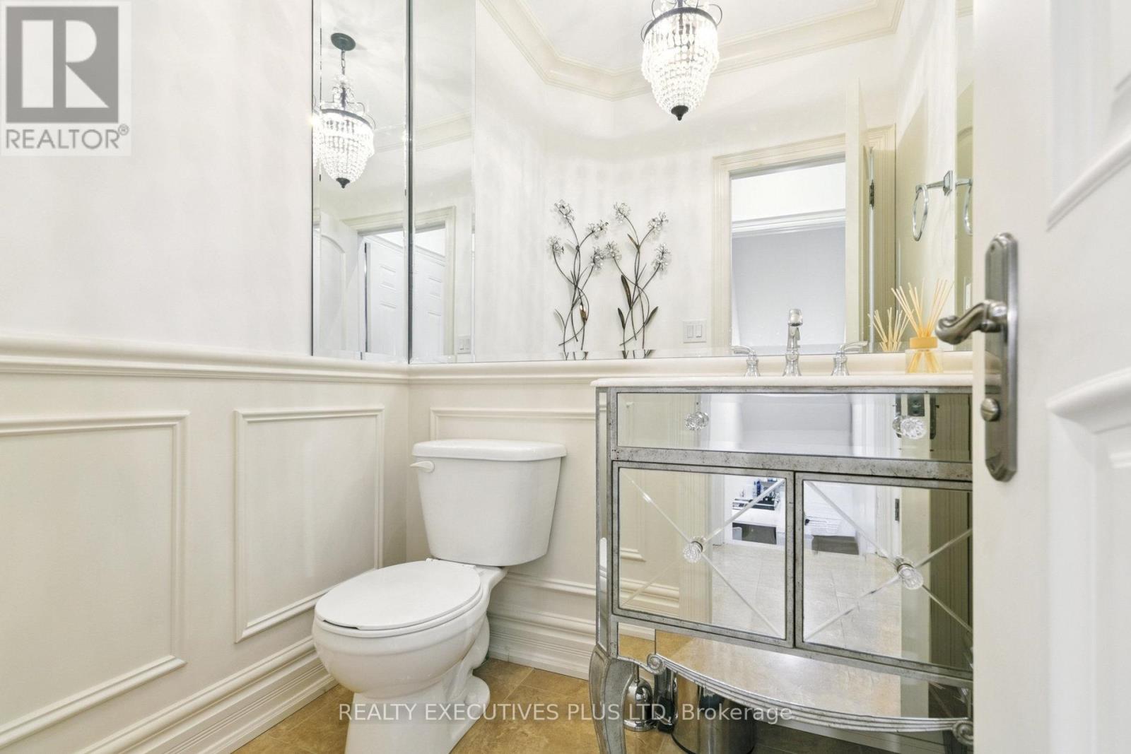 4649 Simmons Road, Burlington, Ontario  L7M 0E9 - Photo 19 - W12553756