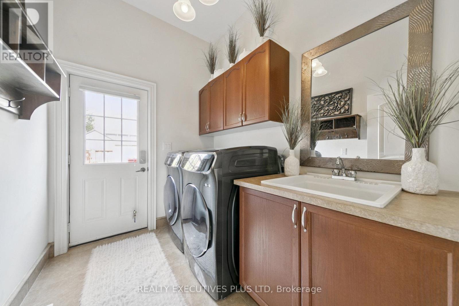 4649 Simmons Road, Burlington, Ontario  L7M 0E9 - Photo 20 - W12553756