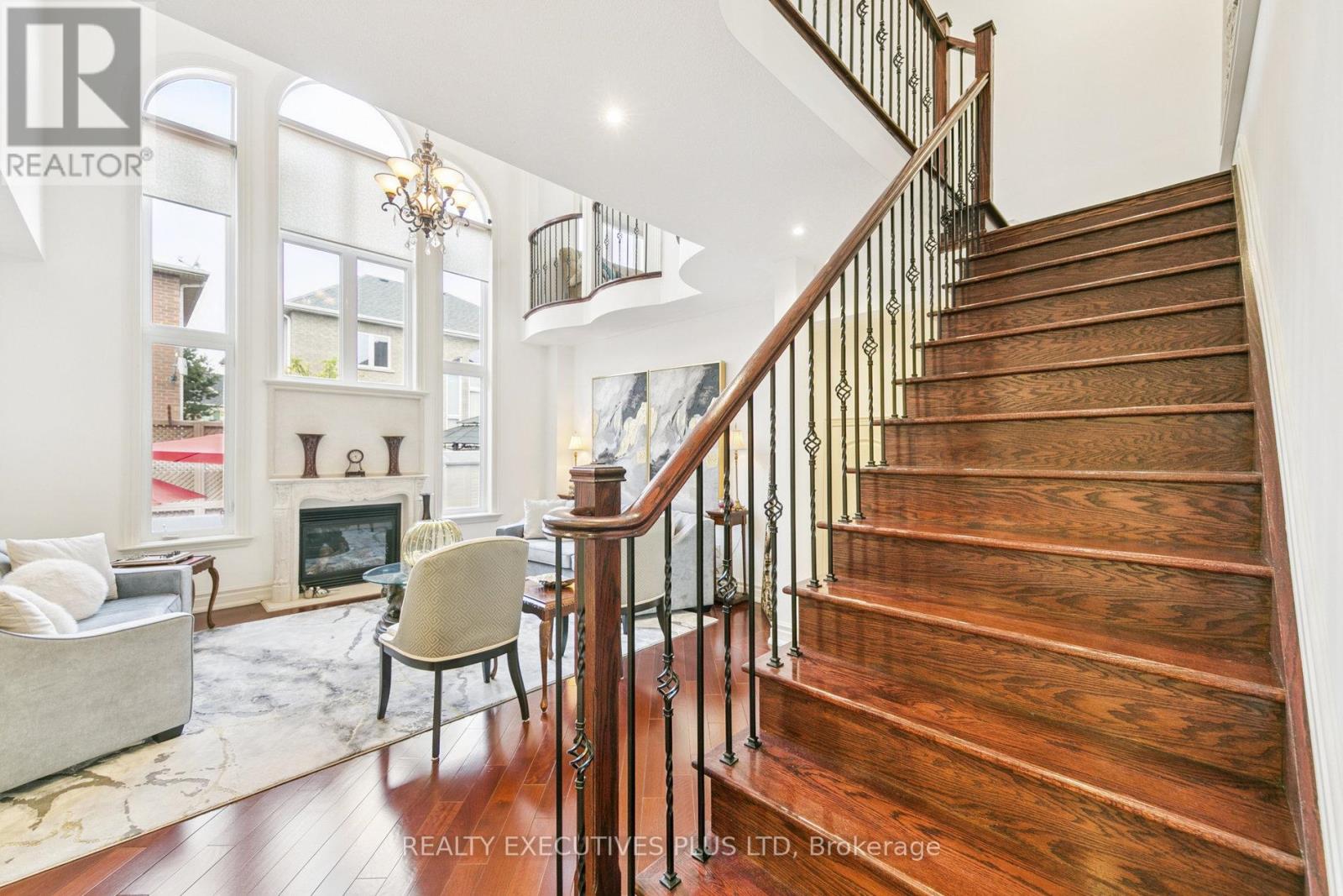 4649 Simmons Road, Burlington, Ontario  L7M 0E9 - Photo 21 - W12553756