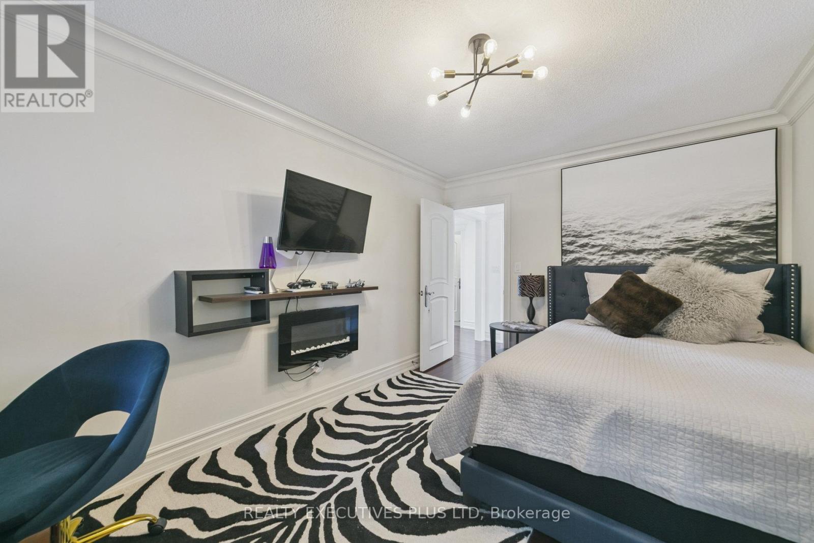 4649 Simmons Road, Burlington, Ontario  L7M 0E9 - Photo 31 - W12553756