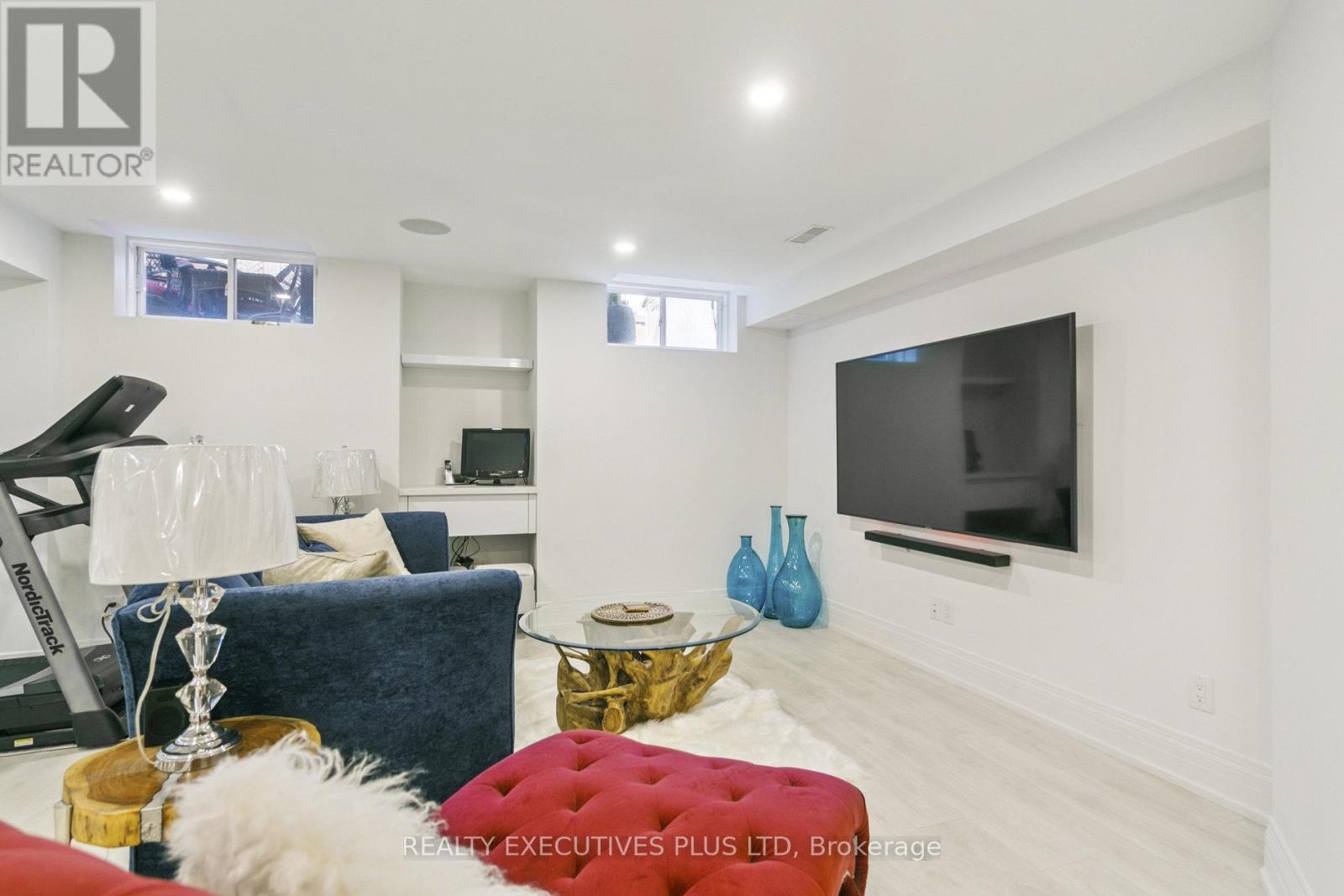 4649 Simmons Road, Burlington, Ontario  L7M 0E9 - Photo 37 - W12553756