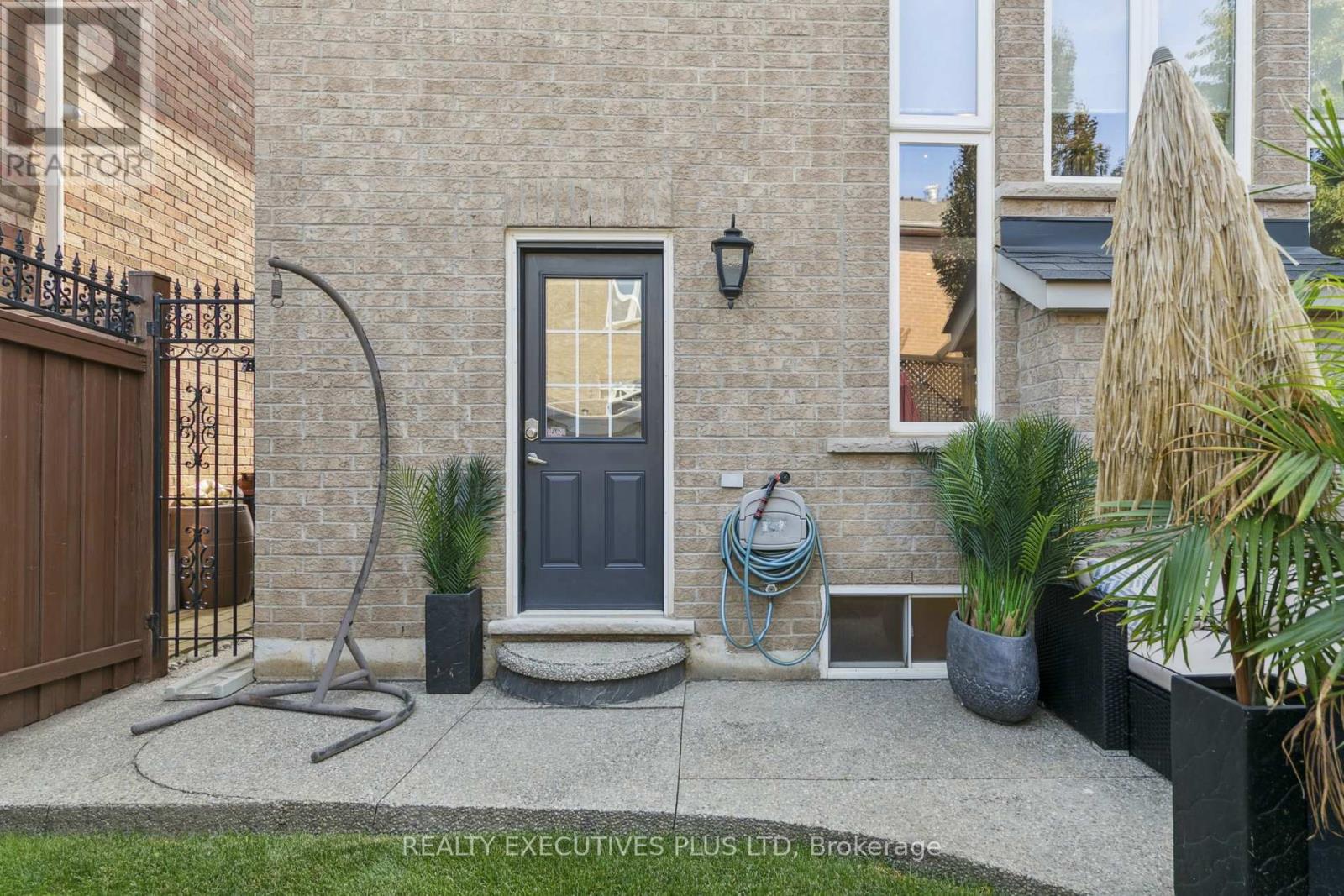 4649 Simmons Road, Burlington, Ontario  L7M 0E9 - Photo 46 - W12553756