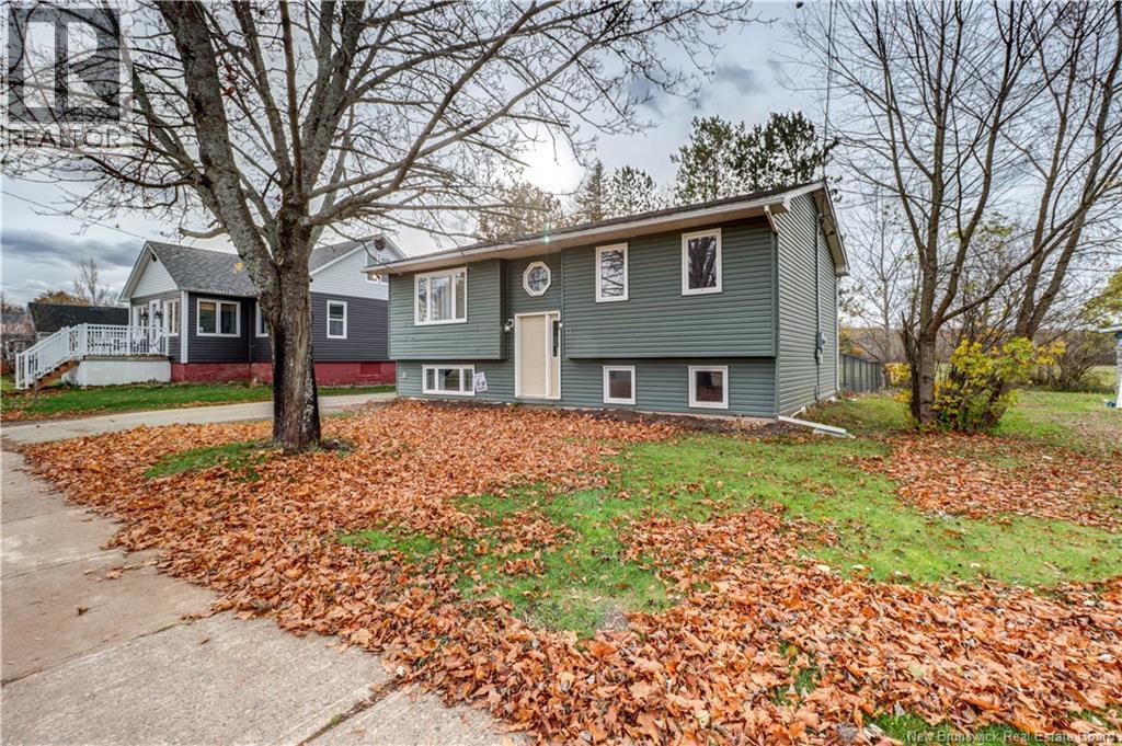 33 Needle Street, Sussex Corner, New Brunswick  E4E 2Z2 - Photo 2 - NB129718