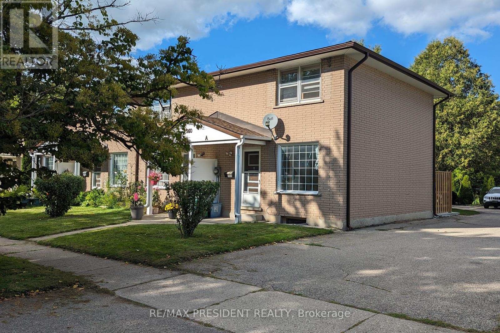 560A BROOKHAVEN CRESCENT, Waterloo, Ontario