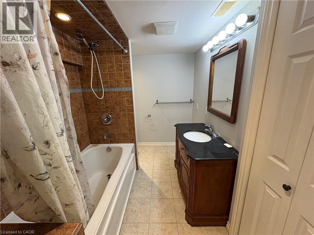 126 Park Street N, Hamilton, Ontario  L8P 3E8 - Photo 13 - 40785783