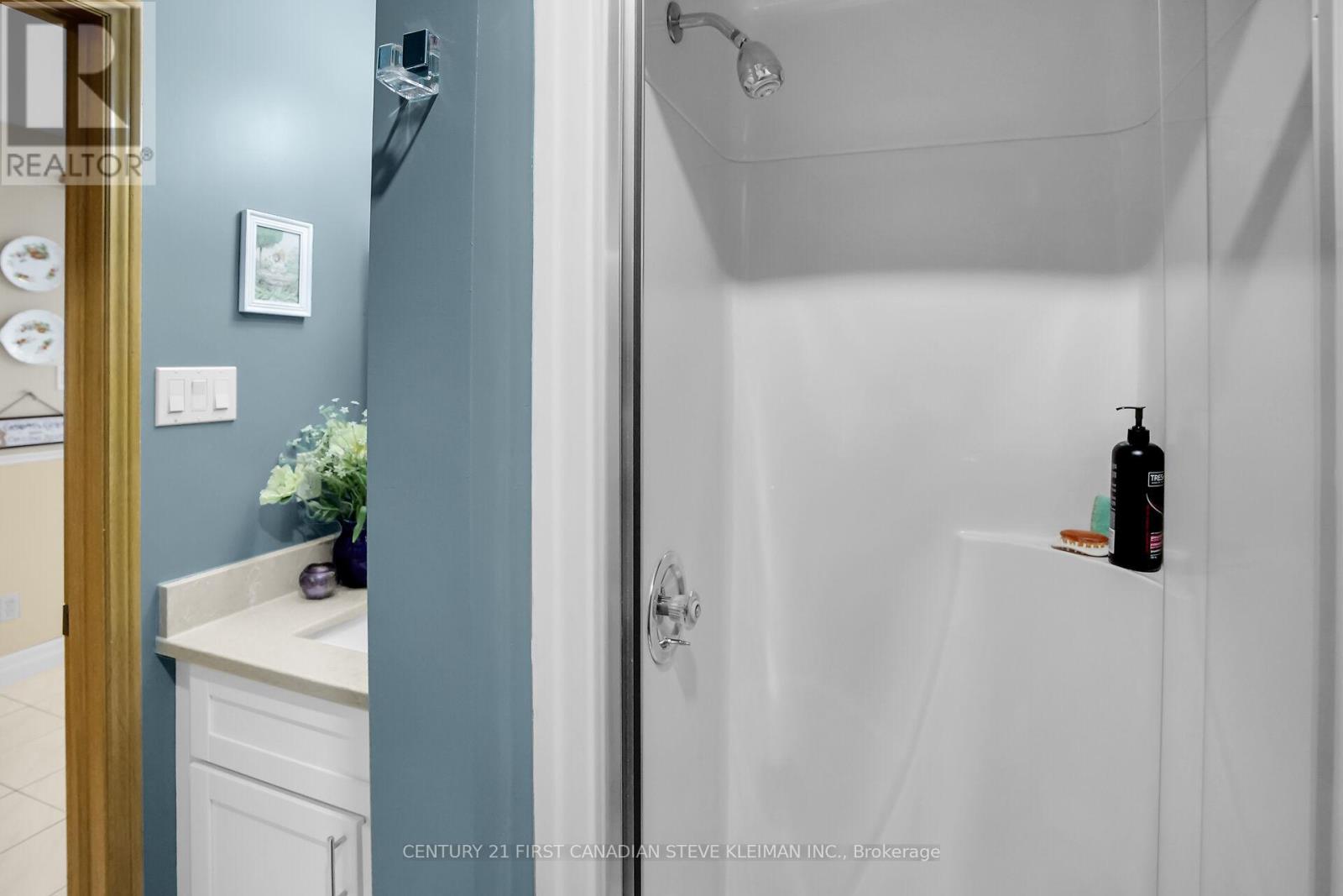 37 Virginia Crescent, London North, Ontario  N5X 3E7 - Photo 29 - X12553788