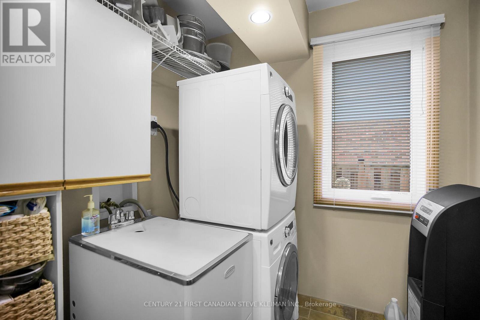 37 Virginia Crescent, London North, Ontario  N5X 3E7 - Photo 30 - X12553788