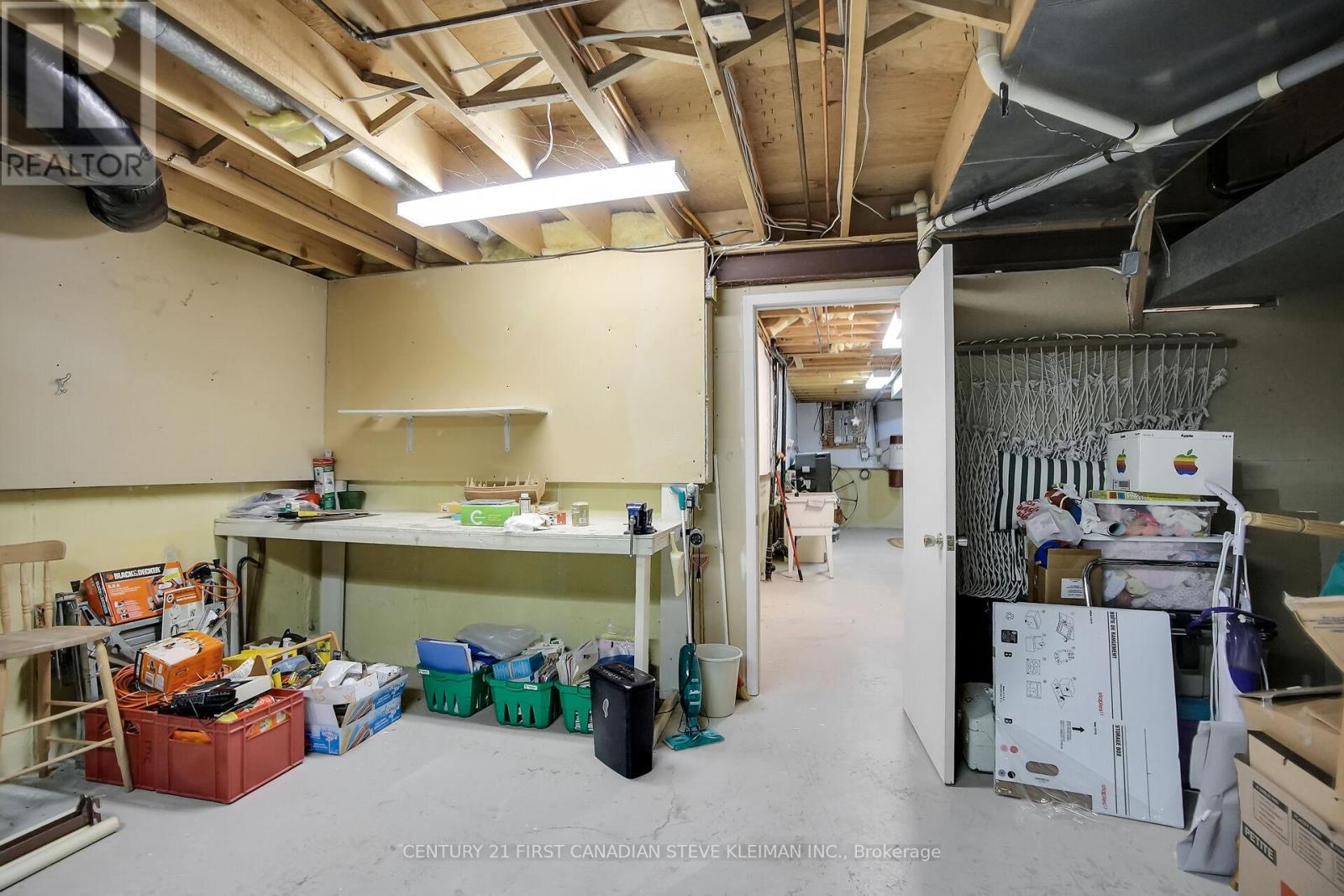 37 Virginia Crescent, London North, Ontario  N5X 3E7 - Photo 47 - X12553788