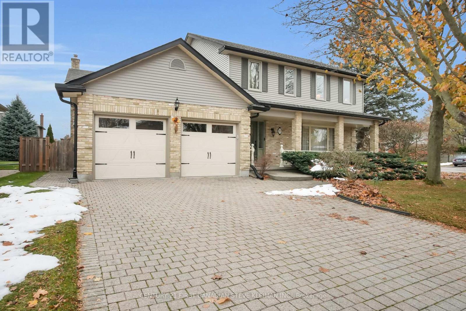 37 Virginia Crescent, London North, Ontario  N5X 3E7 - Photo 6 - X12553788