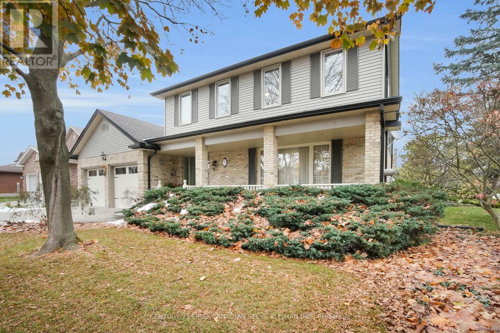 37 Virginia Crescent, London North, Ontario  N5X 3E7 - Photo 8 - X12553788