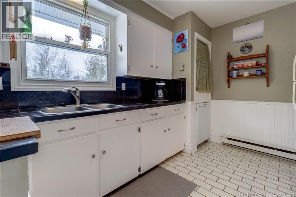 38 Lake Road, Quispamsis, New Brunswick  E2E 4P9 - Photo 18 - NB130205