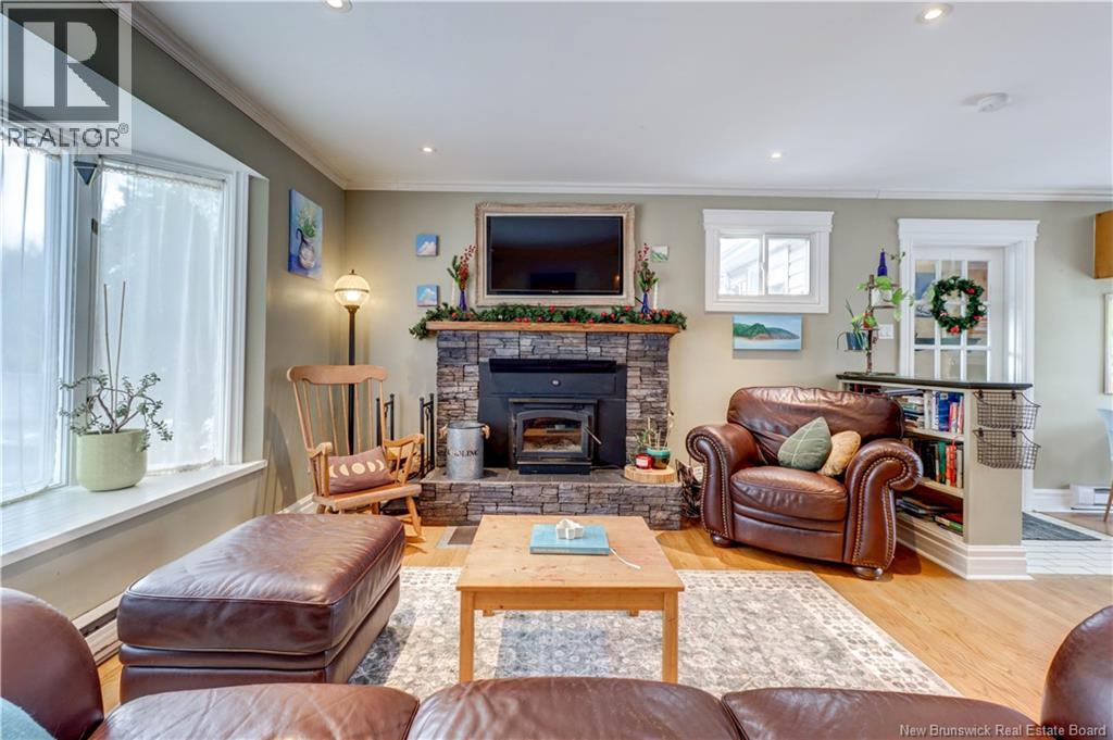 38 Lake Road, Quispamsis, New Brunswick  E2E 4P9 - Photo 5 - NB130205