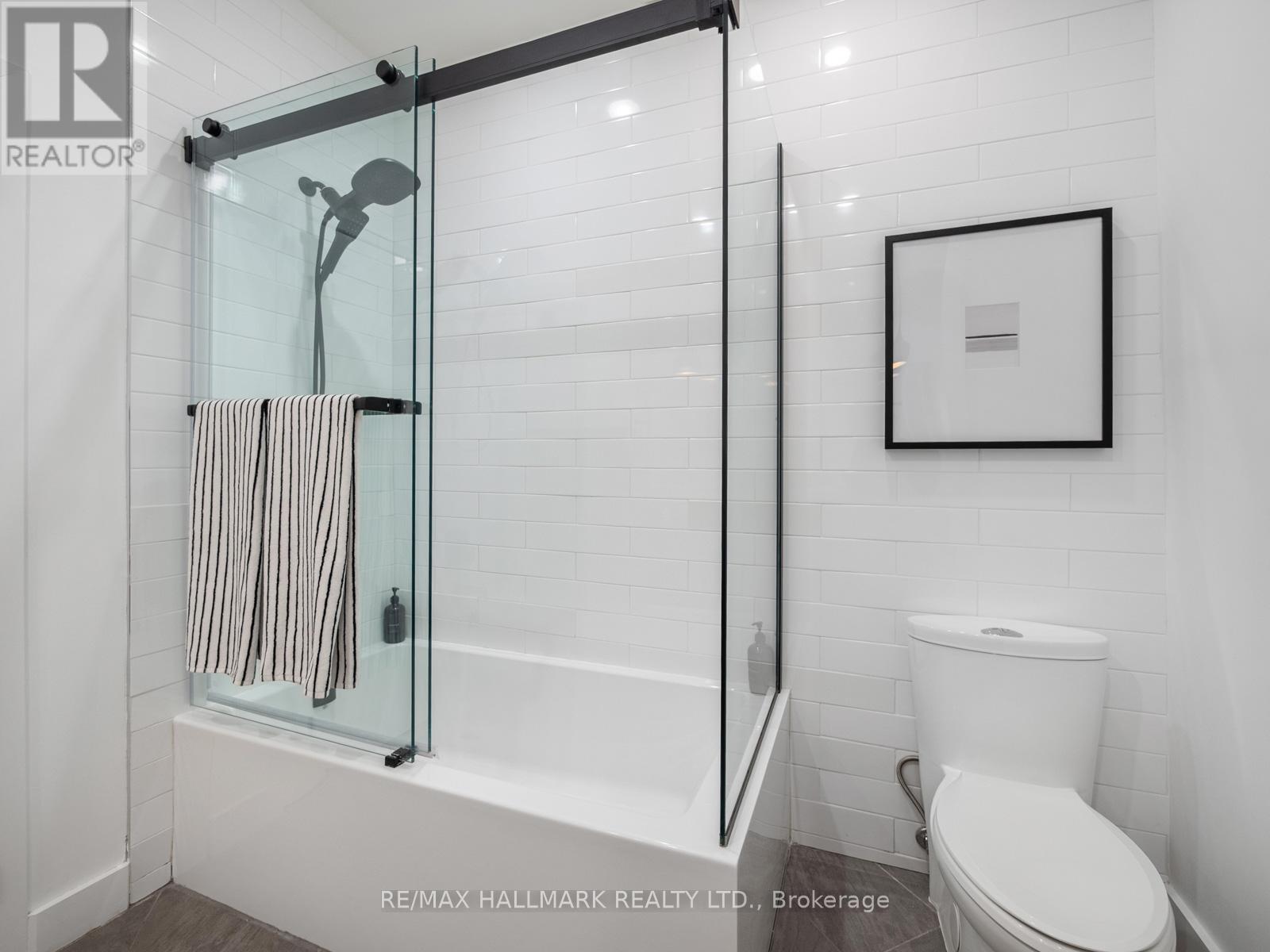 47 Allen Avenue, Toronto, Ontario  M4M 1T5 - Photo 35 - E12553784