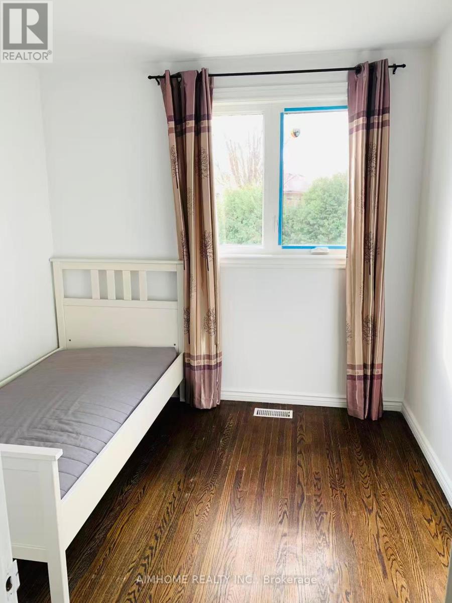 106 Allanford Road, Toronto, Ontario  M1T 2N5 - Photo 9 - E12553800