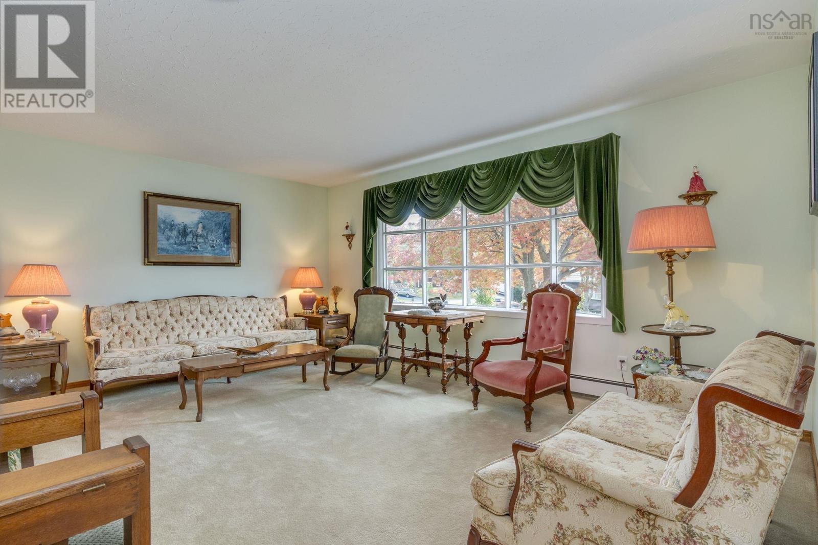 Property at 30 Landrace Crescent image 4