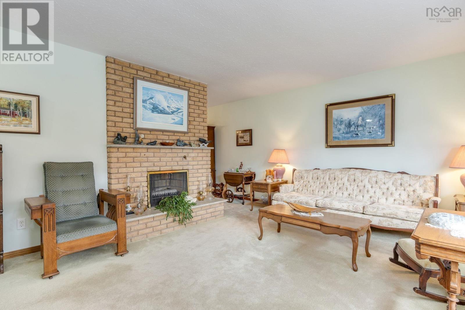 Property at 30 Landrace Crescent image 5