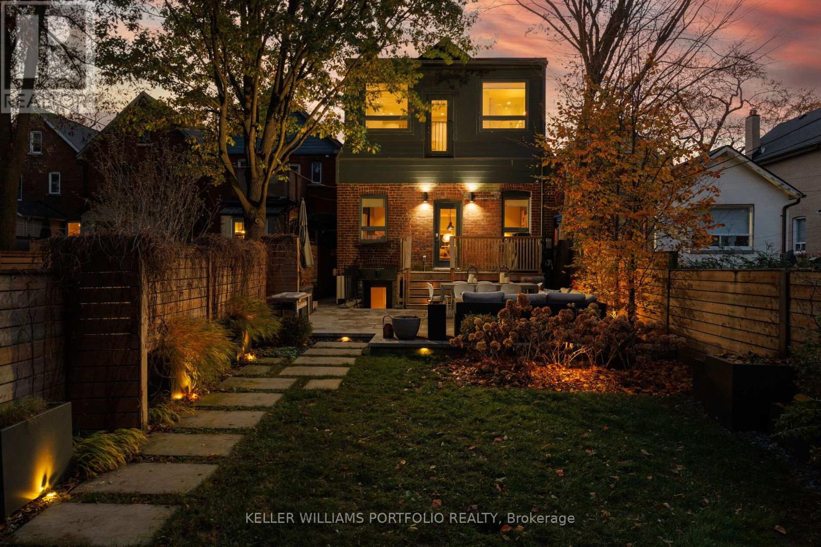 265 Evelyn Avenue, Toronto, Ontario  M6P 2Z8 - Photo 21 - W12553778