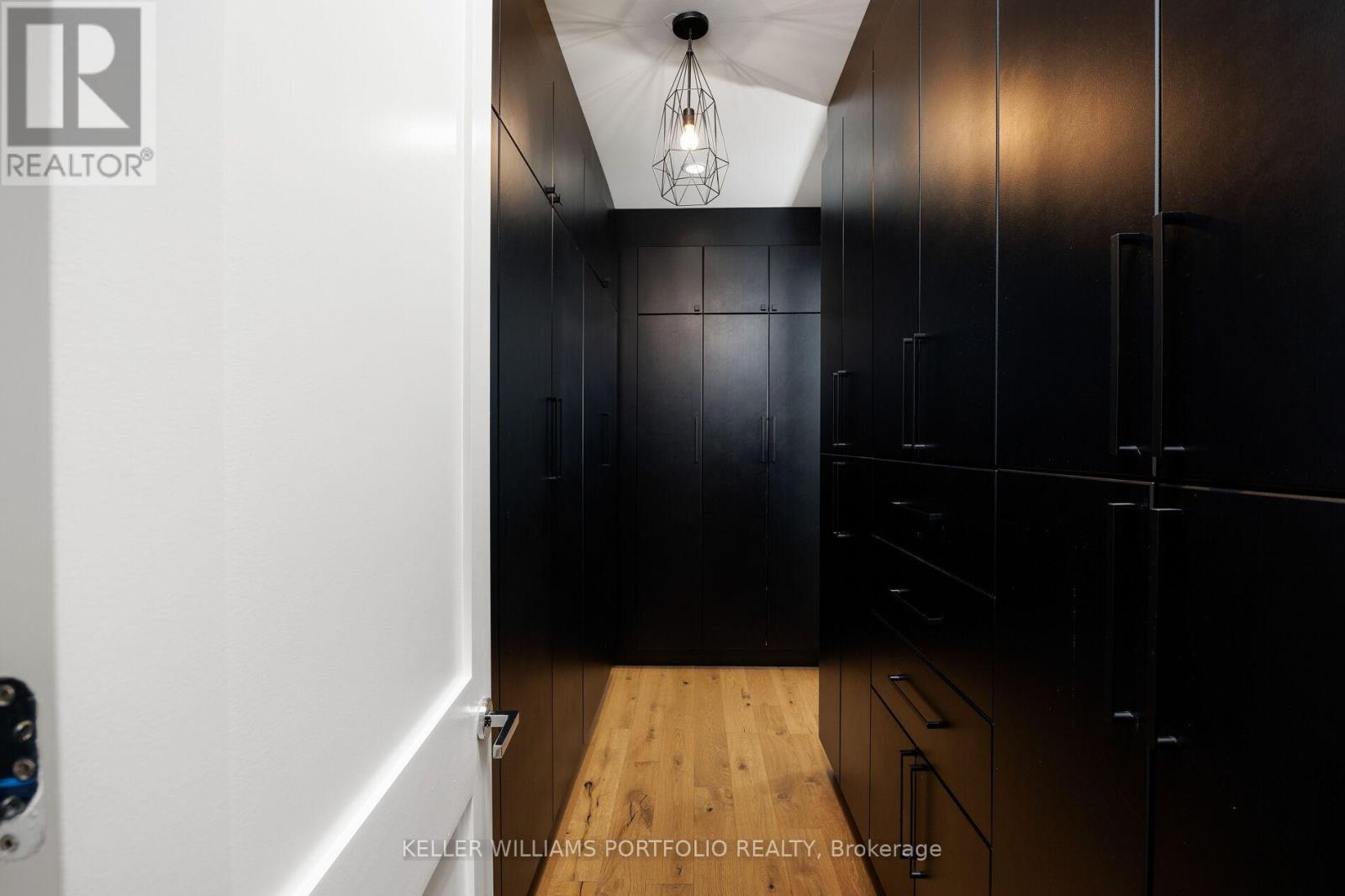 265 Evelyn Avenue, Toronto, Ontario  M6P 2Z8 - Photo 24 - W12553778