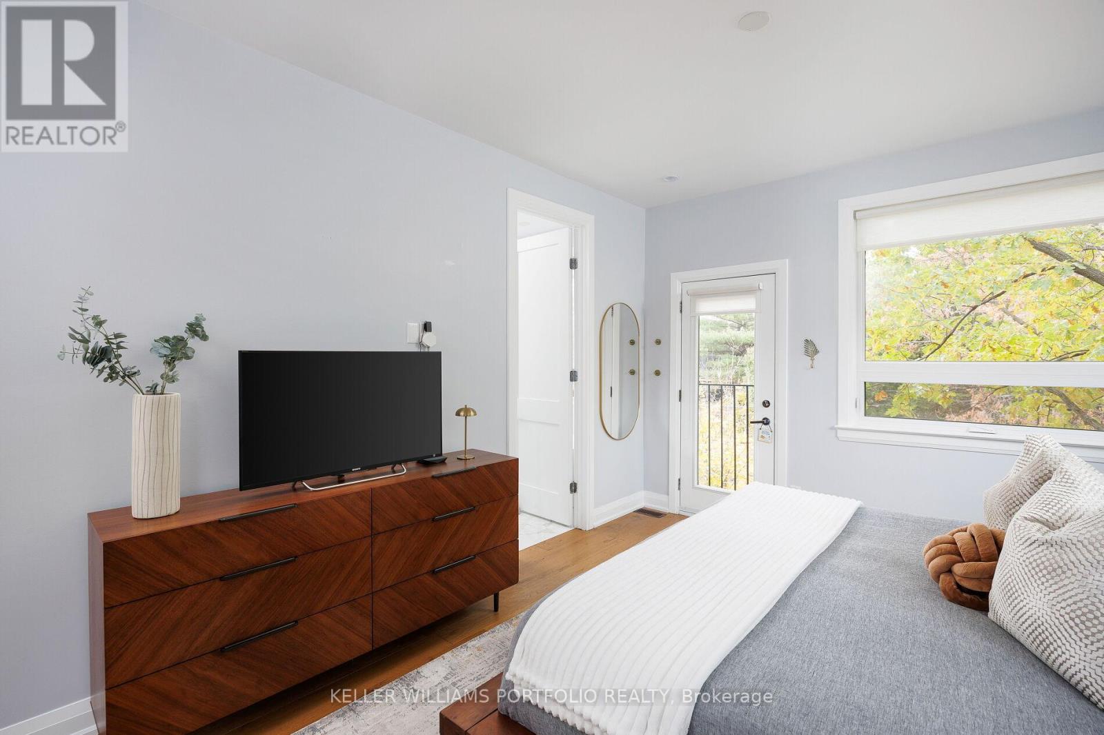 265 Evelyn Avenue, Toronto, Ontario  M6P 2Z8 - Photo 27 - W12553778