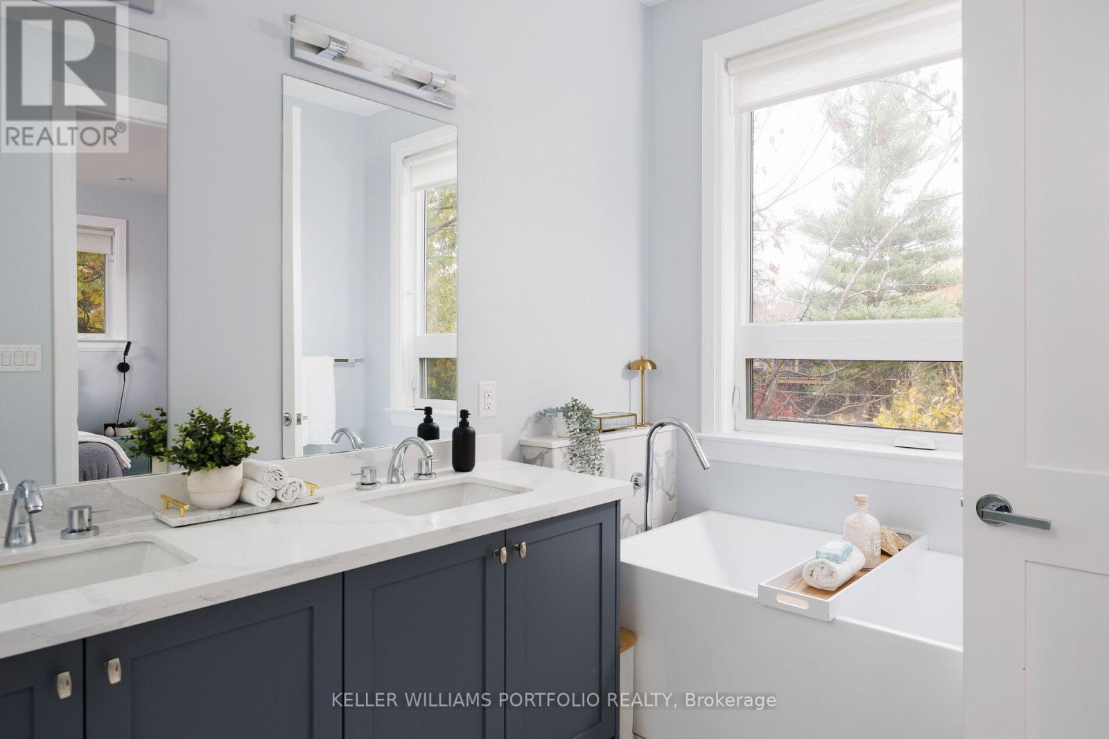 265 Evelyn Avenue, Toronto, Ontario  M6P 2Z8 - Photo 30 - W12553778