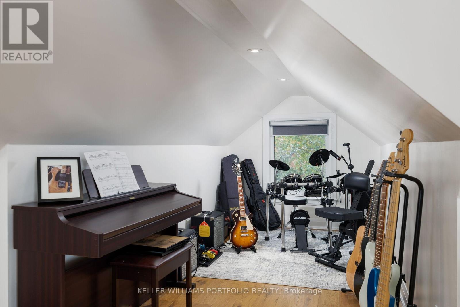 265 Evelyn Avenue, Toronto, Ontario  M6P 2Z8 - Photo 42 - W12553778