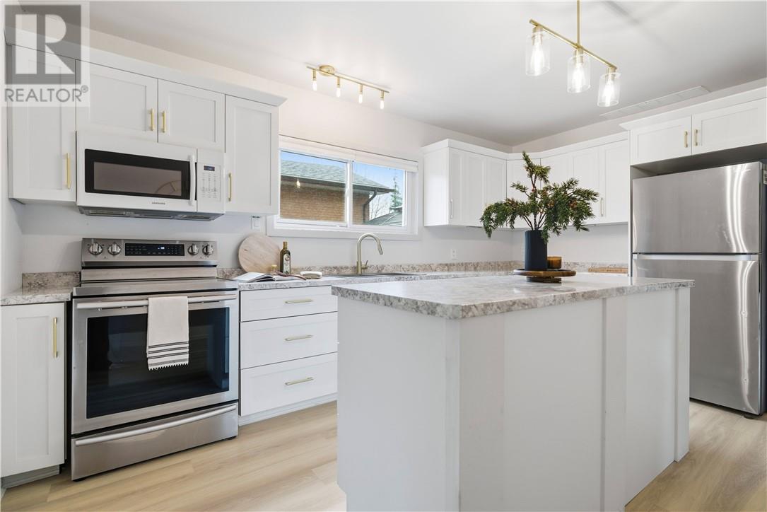 12 Norite Street, Copper Cliff, Ontario  P0M 1N0 - Photo 15 - 2125667