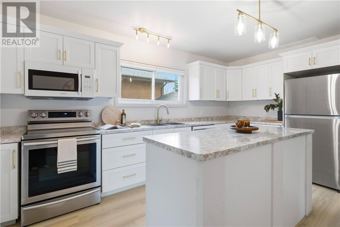 12 Norite Street, Copper Cliff, Ontario  P0M 1N0 - Photo 12 - 2125667