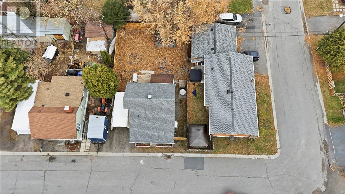 12 Norite Street, Copper Cliff, Ontario  P0M 1N0 - Photo 27 - 2125667