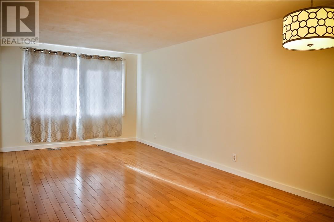 1852 Huntington, Sudbury, Ontario  P3A 1J6 - Photo 6 - 2125663