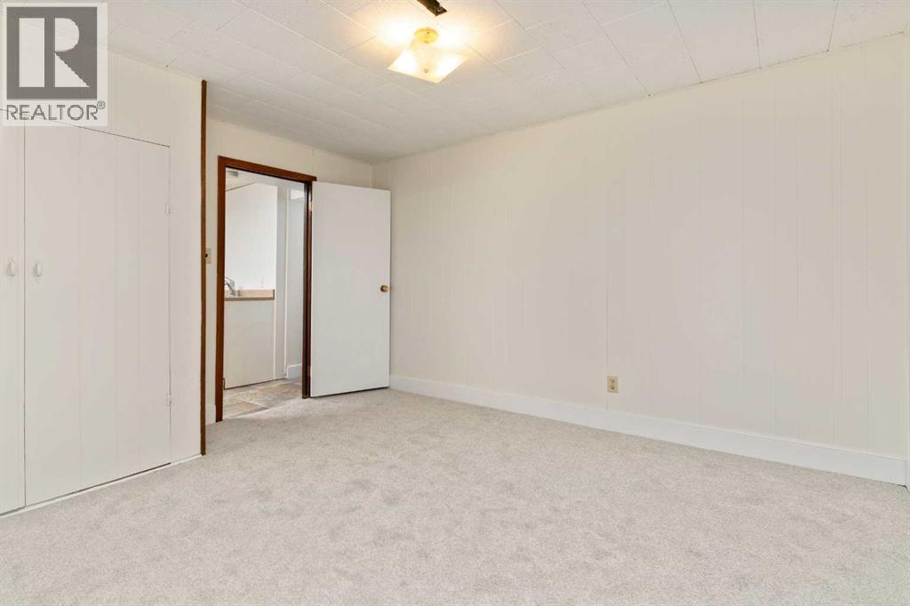 31 Montrose Avenue, Camrose, Alberta  T4V 2L6 - Photo 17 - A2270584