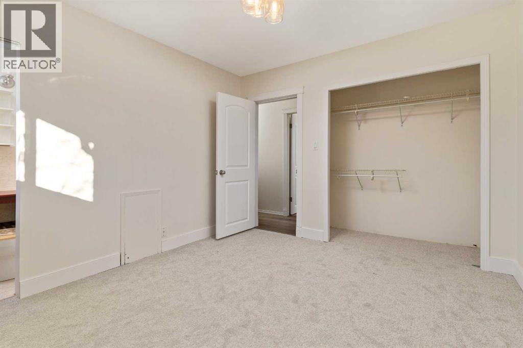 31 Montrose Avenue, Camrose, Alberta  T4V 2L6 - Photo 8 - A2270584