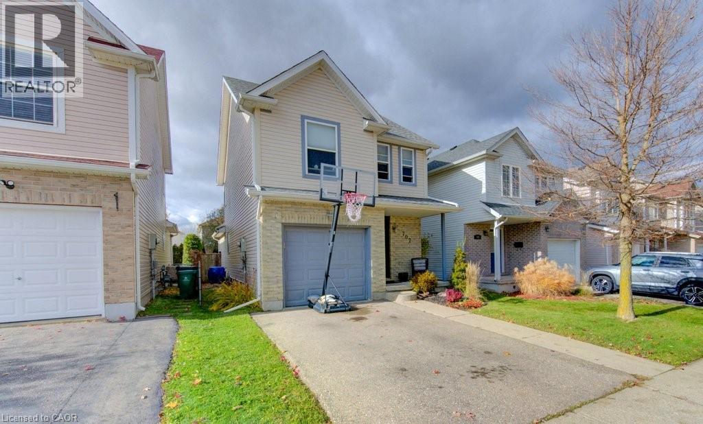 707 Paris Boulevard, Waterloo, Ontario  N2T 2X9 - Photo 2 - 40788324