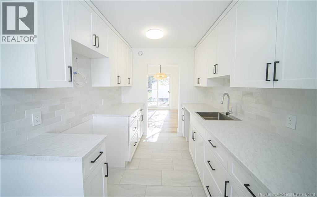 5 Deer Park, Oromocto, New Brunswick  E2V 1J2 - Photo 3 - NB130281