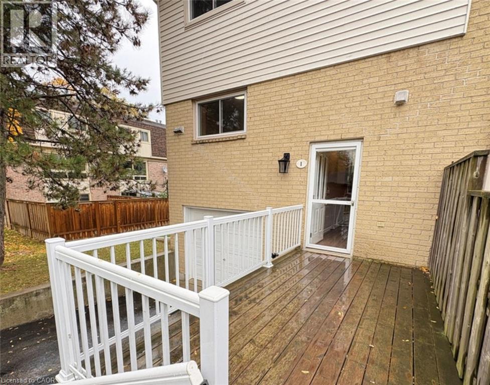 51 Caroga Court Unit# 1, Hamilton, Ontario  L9C 7C2 - Photo 2 - 40788342