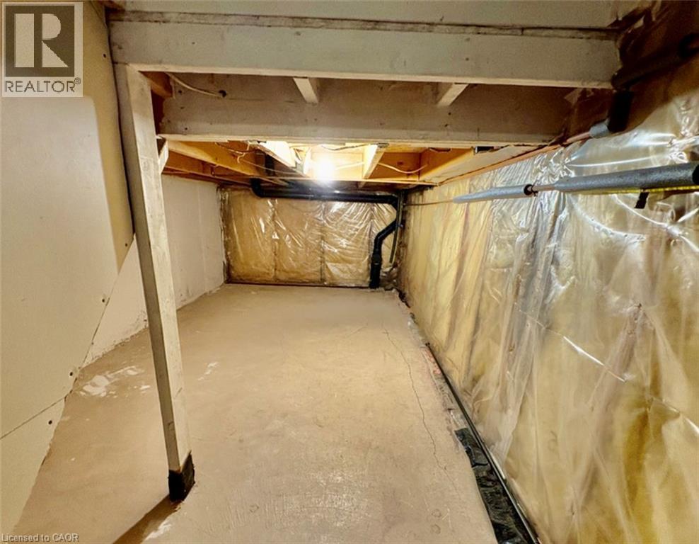 51 Caroga Court Unit# 1, Hamilton, Ontario  L9C 7C2 - Photo 31 - 40788342