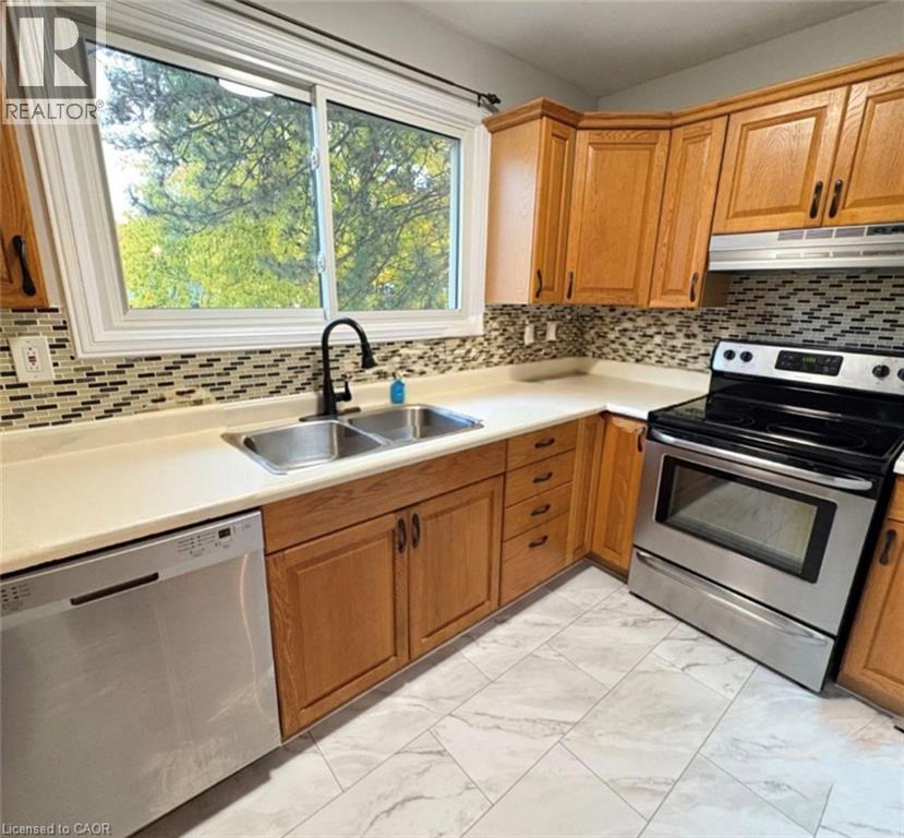 51 Caroga Court Unit# 1, Hamilton, Ontario  L9C 7C2 - Photo 6 - 40788342