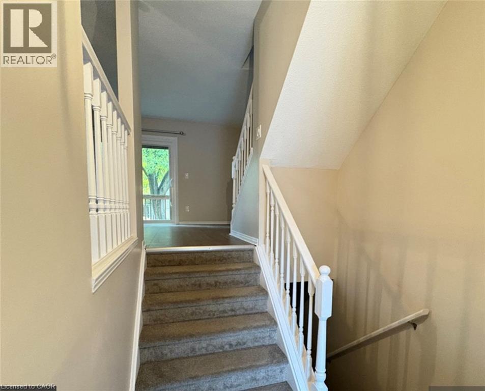 51 Caroga Court Unit# 1, Hamilton, Ontario  L9C 7C2 - Photo 4 - 40788342