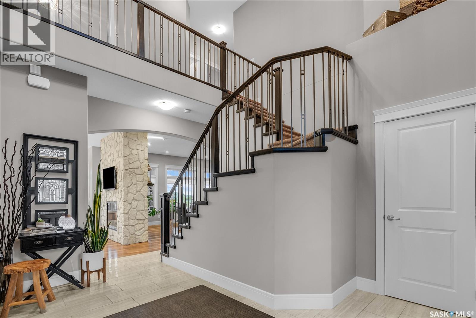 250 Whalley Crescent, Saskatoon, Saskatchewan  S7T 0E6 - Photo 2 - SK024226