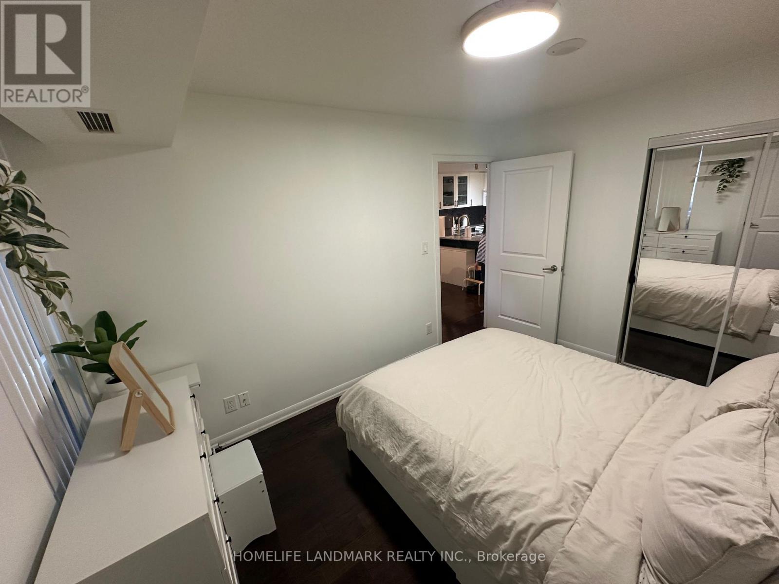 2207 - 5793 Yonge Street, Toronto, Ontario  M2M 0A9 - Photo 6 - C12553814