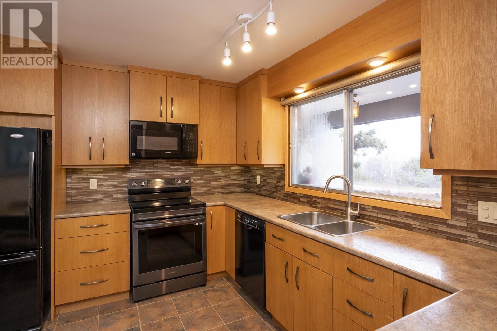 147 Beckwick Rd, Thunder Bay, Ontario  P7G 1N7 - Photo 19 - TB253446