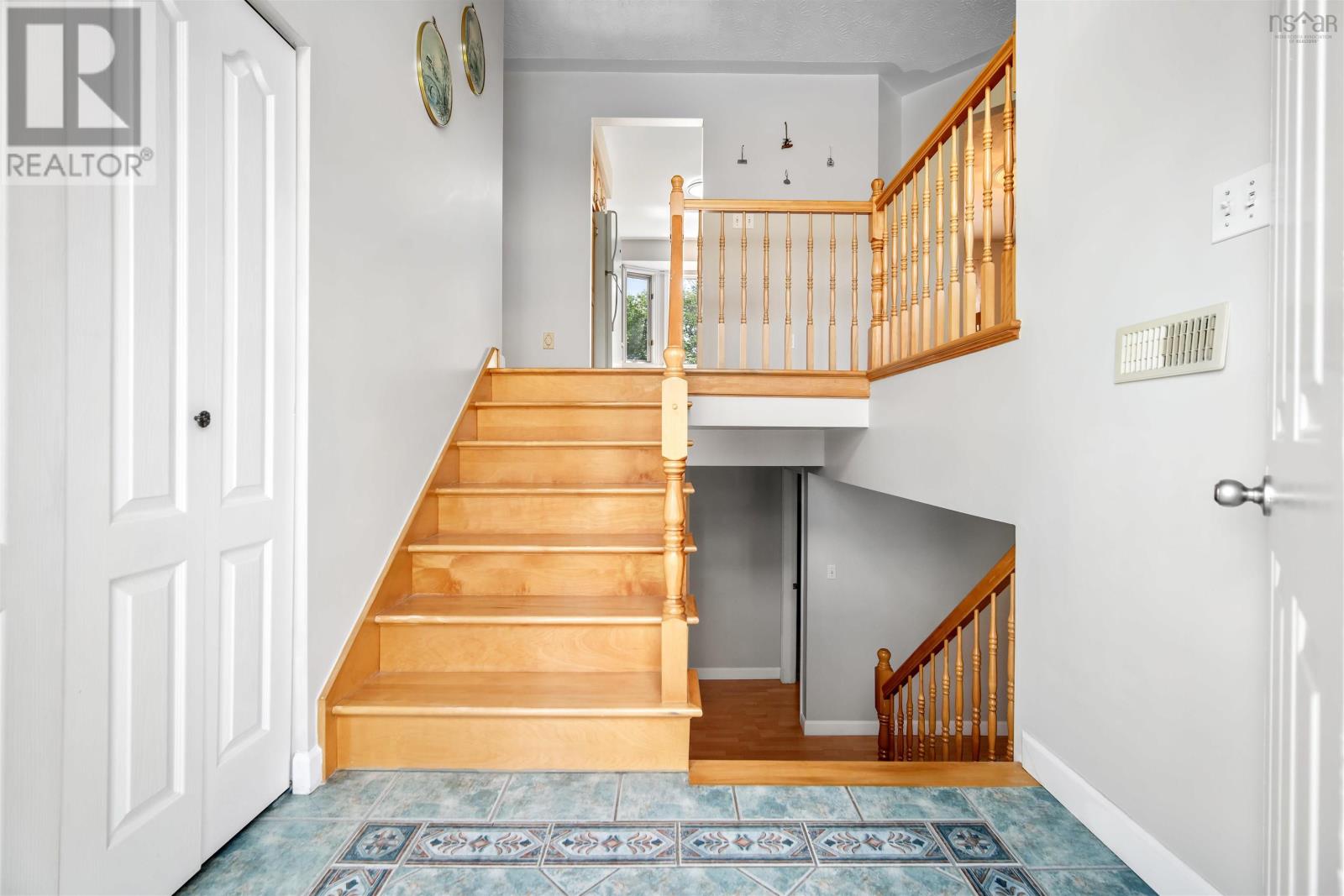 Property at 111 Nova Terrace image 3