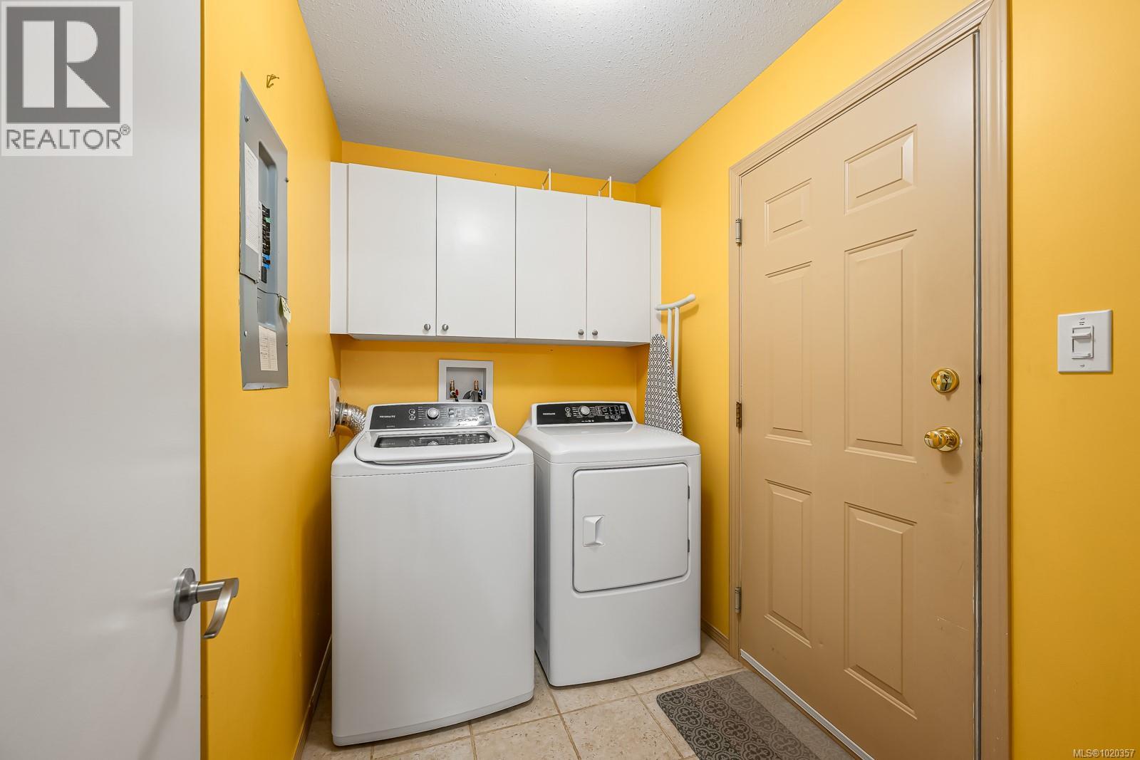 B 379 Willemar Ave, Courtenay, British Columbia  V9N 3L3 - Photo 13 - 1020357