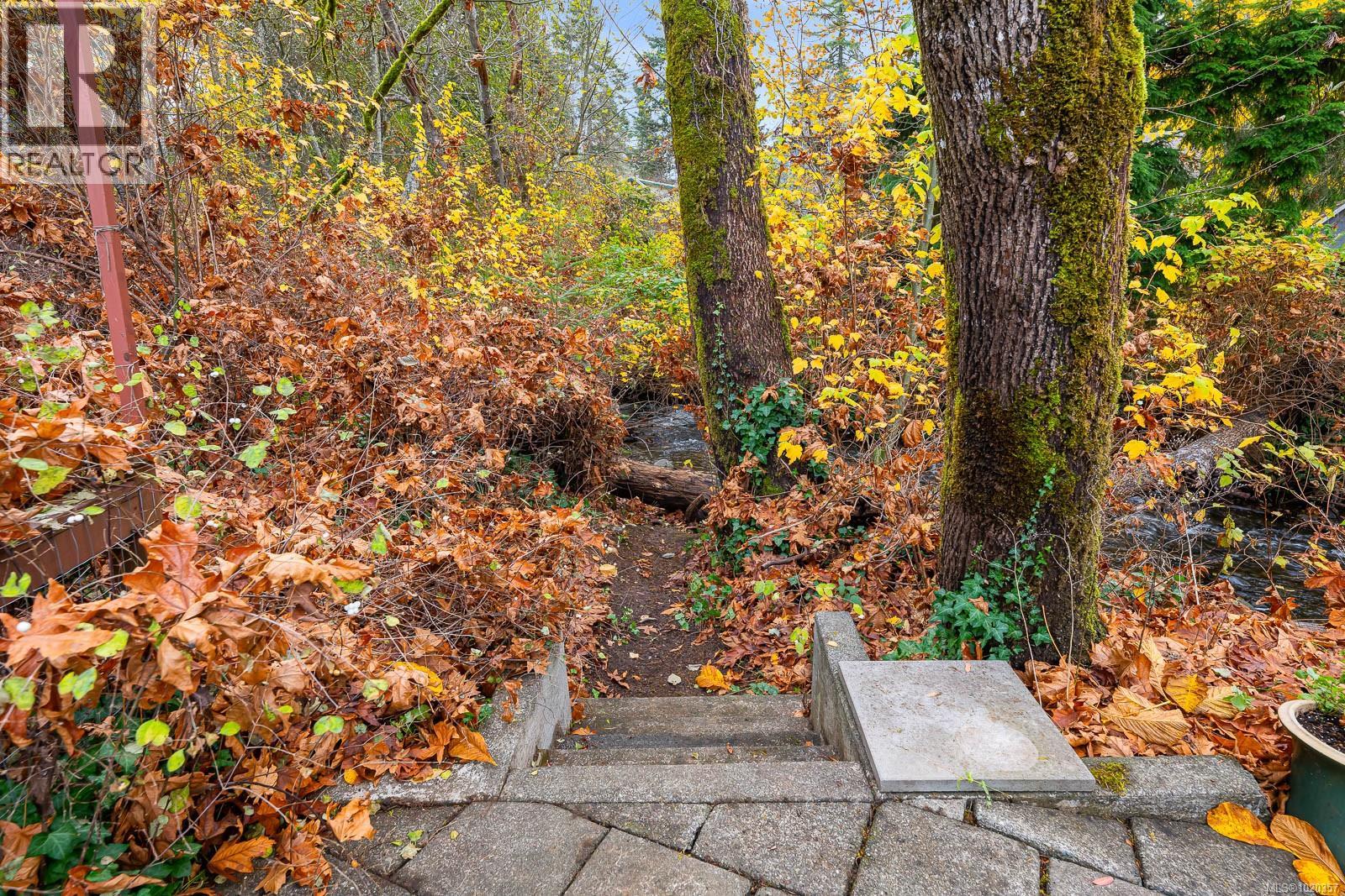 B 379 Willemar Ave, Courtenay, British Columbia  V9N 3L3 - Photo 15 - 1020357