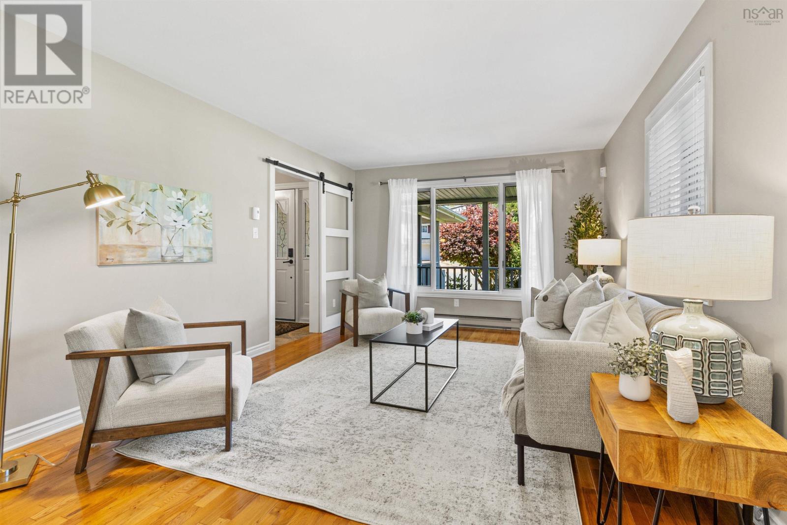 Property at 7 Empress Court image 4